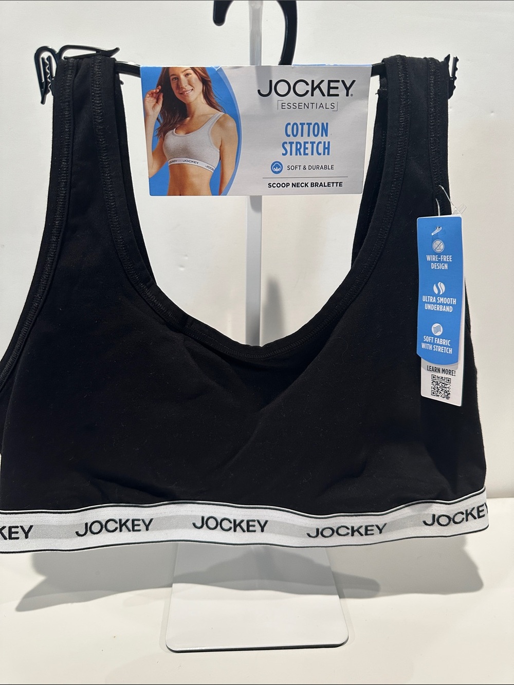 NWT Jockey Scoop Neck Bralette w/wire free design, ultra smooth stretchy fabric.